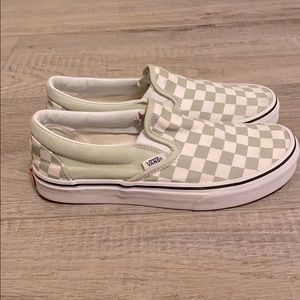 Women’s checkered VANS